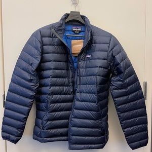 Patagonia Men’s Down Sweater Jacket, Navy, Large
